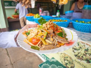 Ms. Noi papaya salad