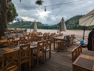 Obama Coconut (Mekong Sunset View Restaurant)