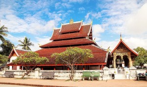 Wat Mai Suwannaphumaham