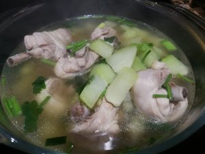 Soupe de poulet et chayote