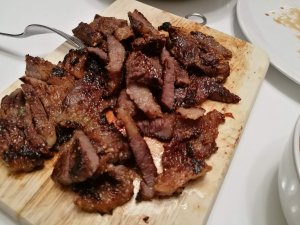 Poitrine de boeuf grillée à la laotienne