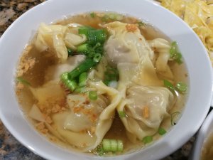 Soupe de Wonton au Porc