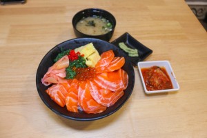 ນາໂອກິ-Naoki Japanese Restaurant (ສາຂາໂພນສະອາດ)