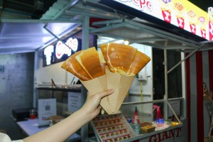 Giant Crepe ໄຈແອນທ໌