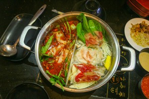 3 Sao Hotpot (ຕະຫຼາດວັງທອງ450ປີ)