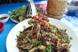 Larb Soumontha