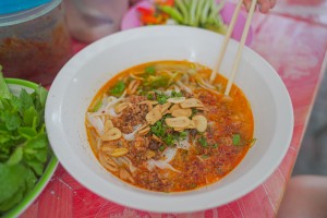 Nang Manivanh Khaosoi