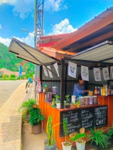 Cafe near the bridge