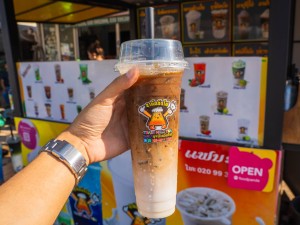 Lod Fai milk tea  (Inpeng branch)