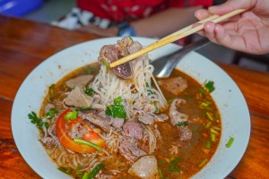 Pho Aliya (Pho sis Kai Vangvieng)