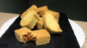 Pineapple cakes - Feng Li Su